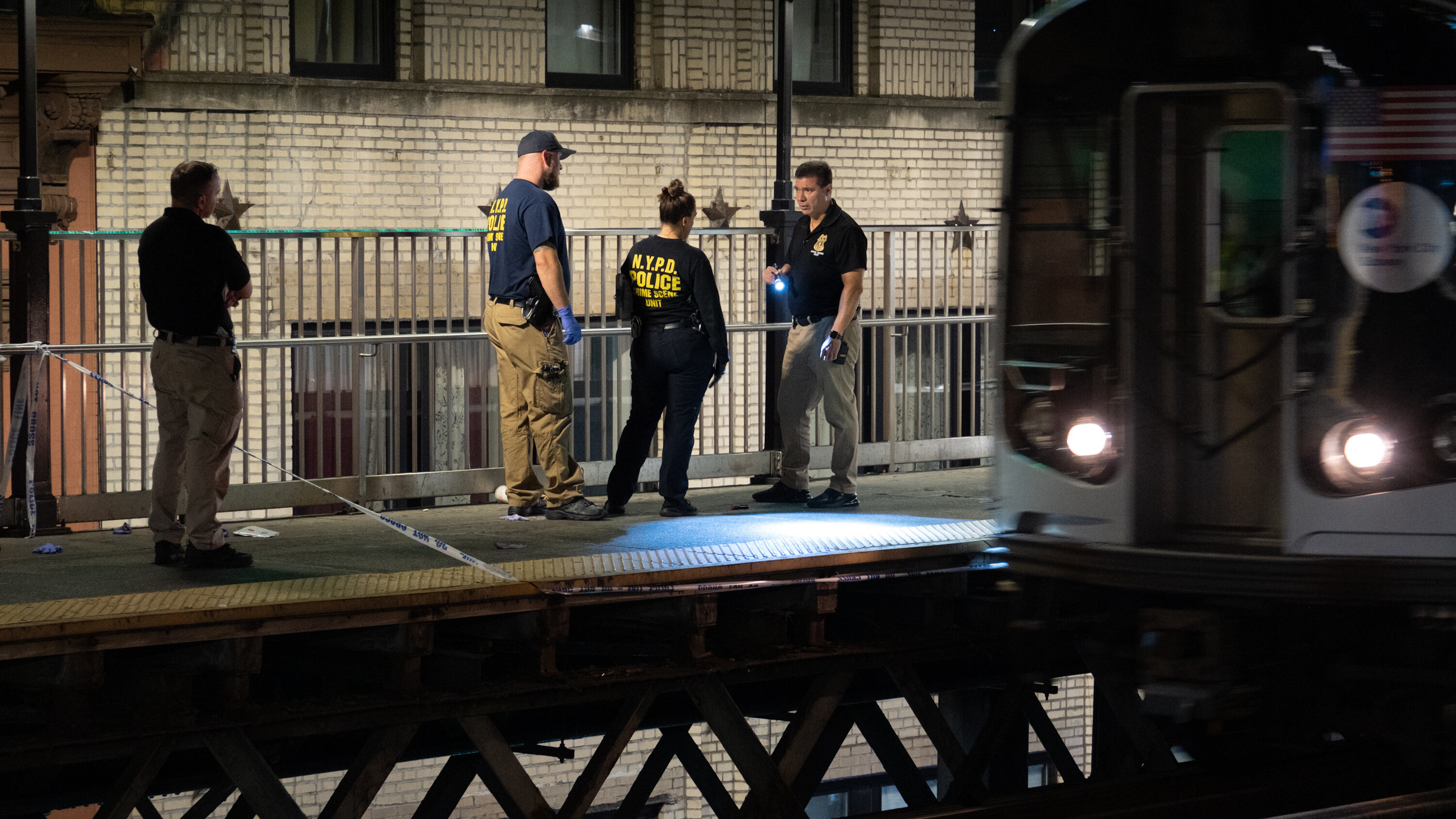 NYC Subway Stabbing: Man Attacked Near Brooklyn Bridge-City Hall Station During Rush Hour NYC Subway Stabbing: Man Attacked Near Brooklyn Bridge-City Hall Station During Rush Hour