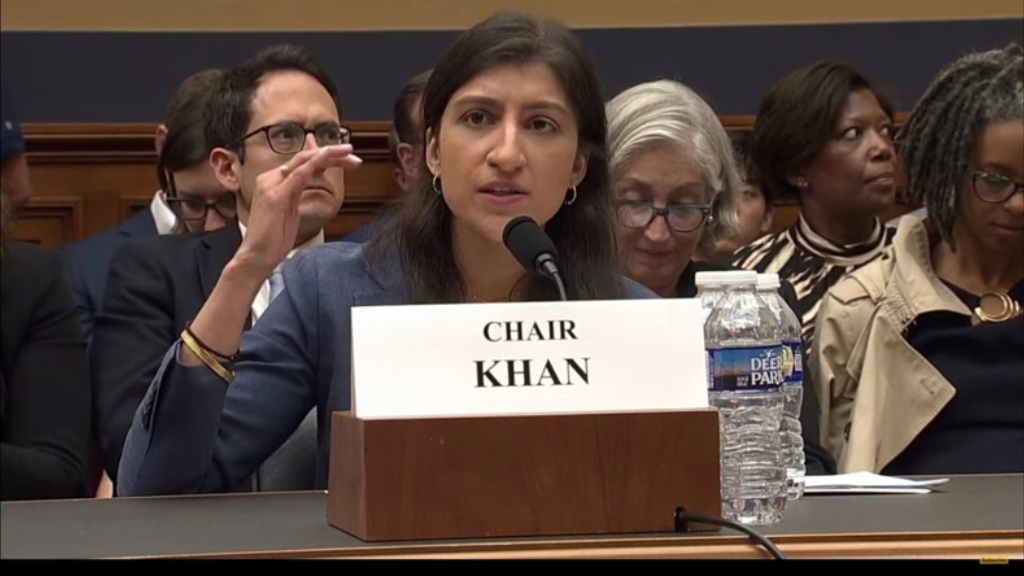 OpenAI Under FTC Scrutiny: ChatGPT's Data Privacy Concerns