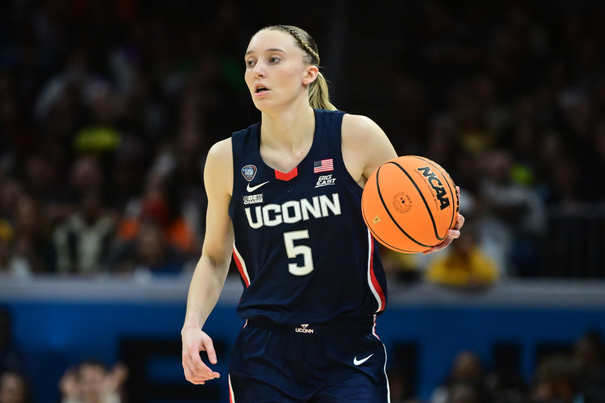 Paige Bueckers' Open Invitation: A Mavericks Star At A Wings Game? Paige Bueckers' Open Invitation: A Mavericks Star At A Wings Game?