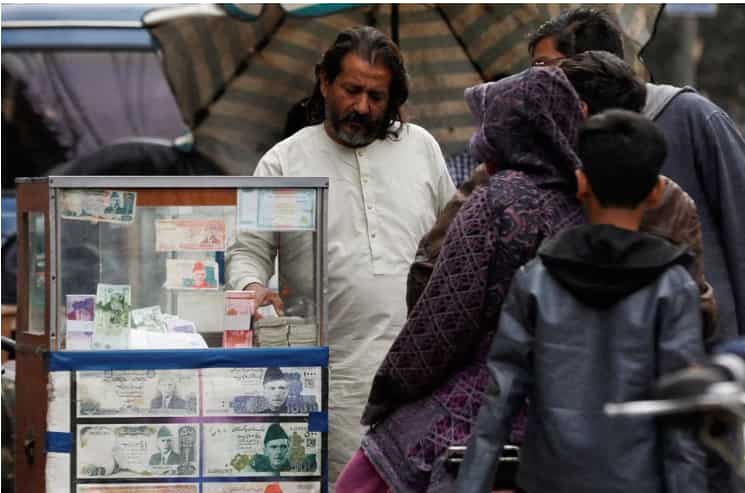 Pakistan Economic Crisis: IMF Review Of $1.3 Billion Loan Package Pakistan Economic Crisis: IMF Review Of $1.3 Billion Loan Package