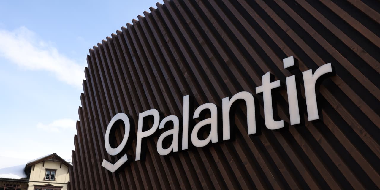 Palantir Stock: Should You Invest Before May 5th? Analysis And Predictions Palantir Stock: Should You Invest Before May 5th? Analysis And Predictions