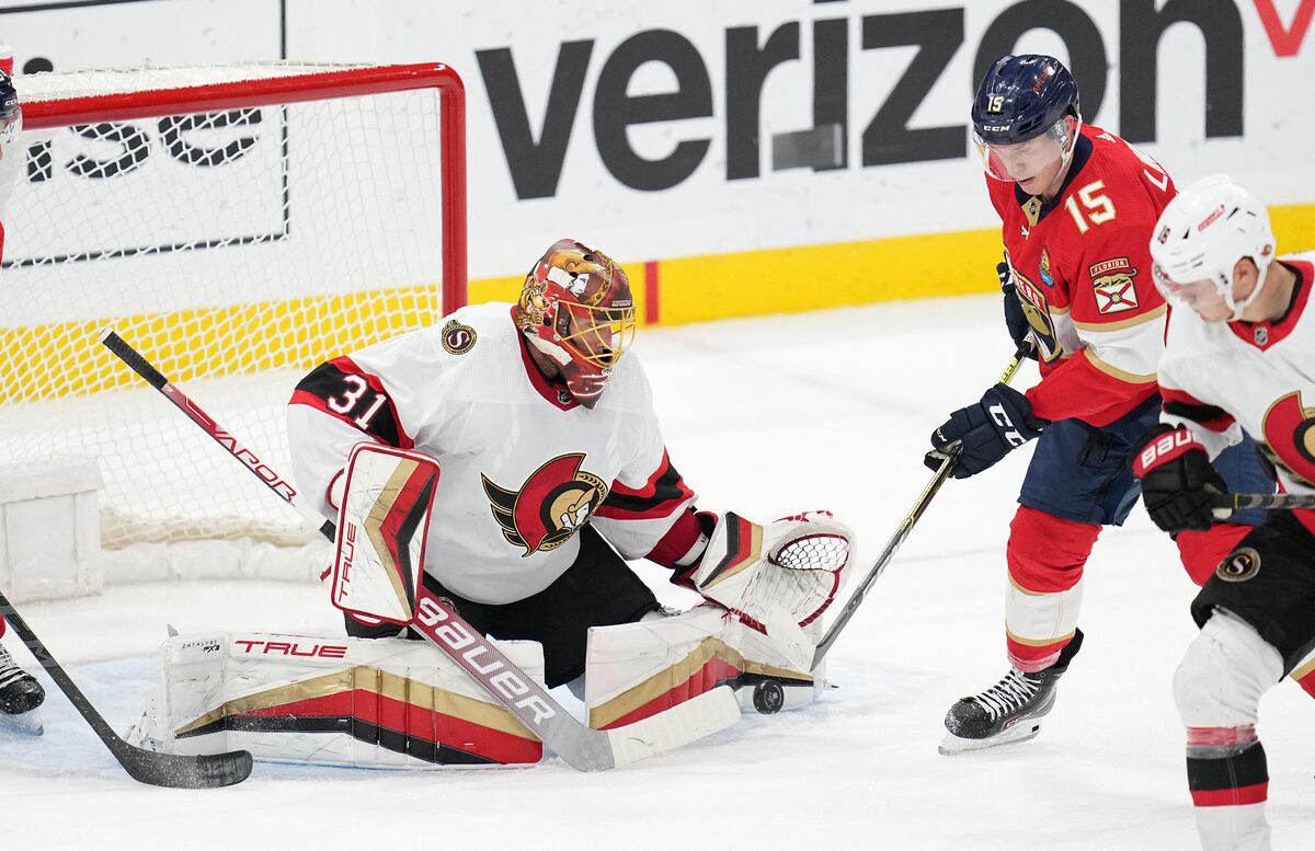 Panthers' Explosive Second Period Sinks Senators: Tkachuk Leads The Charge Panthers' Explosive Second Period Sinks Senators: Tkachuk Leads The Charge