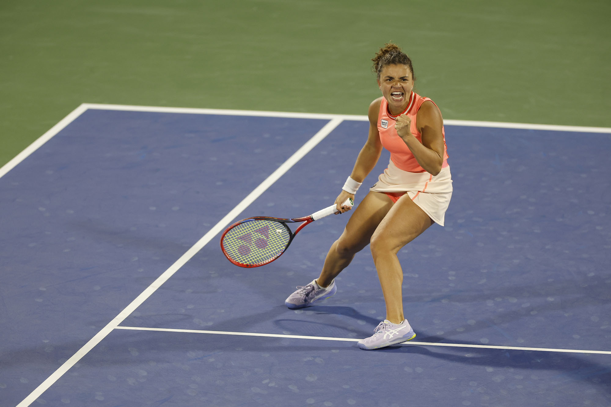 Paolini's Dubai Defense Crumbles: Sabalenka Triumphs Paolini's Dubai Defense Crumbles: Sabalenka Triumphs