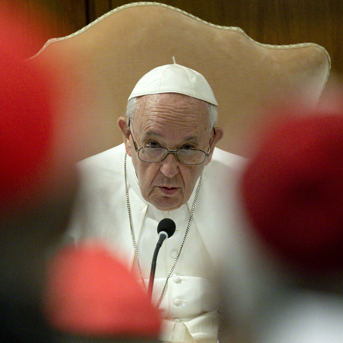 Papa Francesco E Il Cardinale Becciu: Nessuna Imminente Rinuncia? Papa Francesco E Il Cardinale Becciu: Nessuna Imminente Rinuncia?