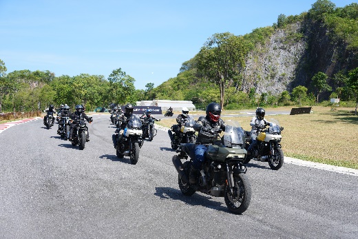 Pengalaman Berkendara Premium: Tiga Jet Ski Kawasaki Resmi Diluncurkan Pengalaman Berkendara Premium: Tiga Jet Ski Kawasaki Resmi Diluncurkan