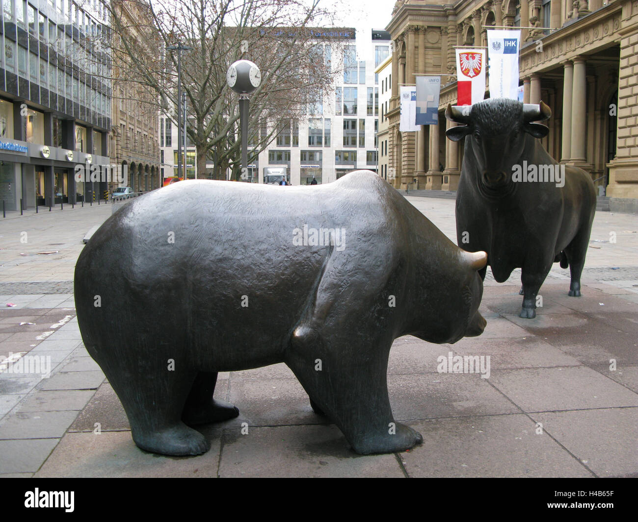 Post-Record High: Frankfurt Stock Market And The DAX's Opening Post-Record High: Frankfurt Stock Market And The DAX's Opening