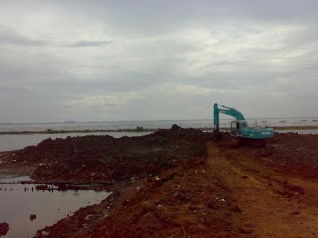 Pro Dan Kontra Pembangunan Giant Sea Wall Untuk Warga Pesisir Pro Dan Kontra Pembangunan Giant Sea Wall Untuk Warga Pesisir