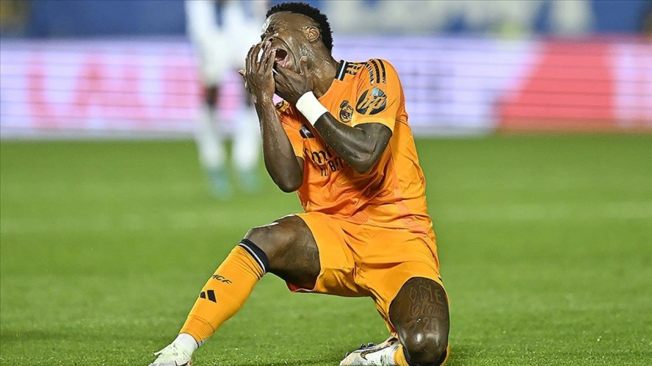 Real Madrid'in Dört Yıldız Oyuncusu Hakkında Soruşturma Başlatıldı Real Madrid'in Dört Yıldız Oyuncusu Hakkında Soruşturma Başlatıldı