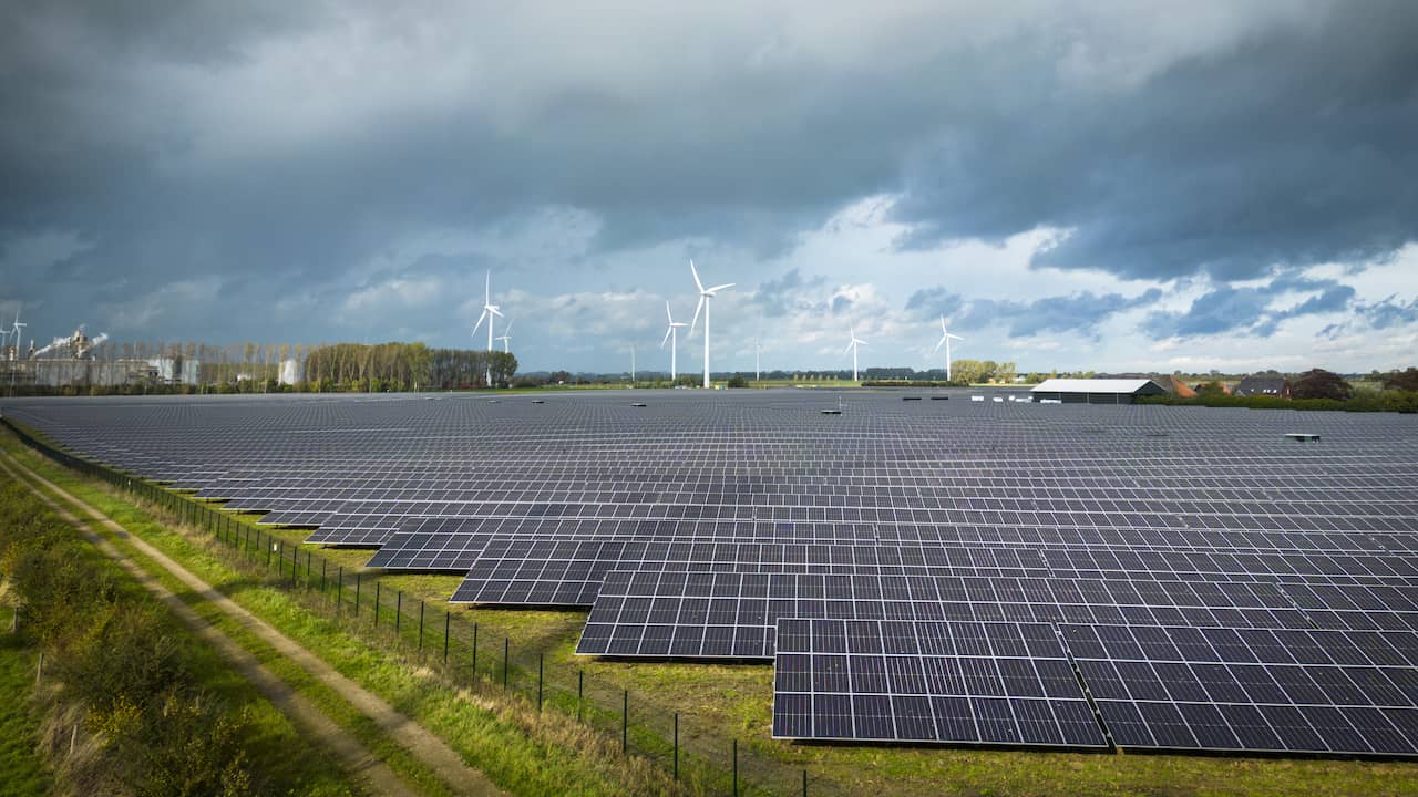 Relx: AI-gedreven Groei Ondanks Economische Tegenwind Relx: AI-gedreven Groei Ondanks Economische Tegenwind