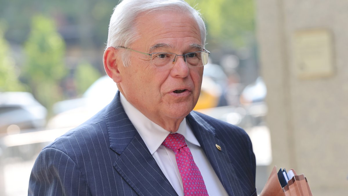 Retired Admiral's Bribery Trial: Guilty Verdict On Four Counts Retired Admiral's Bribery Trial: Guilty Verdict On Four Counts