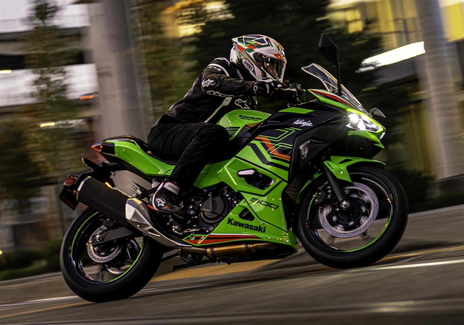 Review Kawasaki Ninja 500 Dan 500 SE 2025: Performa Dan Harga Di Atas Rp100 Juta Review Kawasaki Ninja 500 Dan 500 SE 2025: Performa Dan Harga Di Atas Rp100 Juta