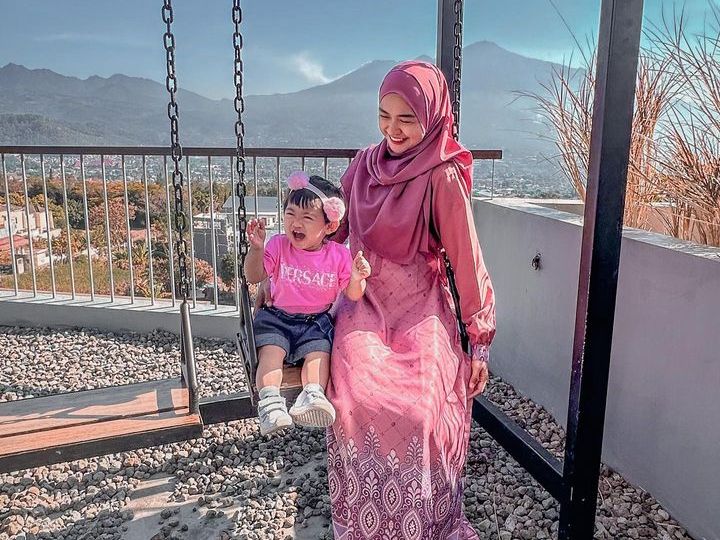 Ria Ricis Dan Moana: Potret Keseruan Lebaran Di Pulau Dewata Dan Sumba Ria Ricis Dan Moana: Potret Keseruan Lebaran Di Pulau Dewata Dan Sumba