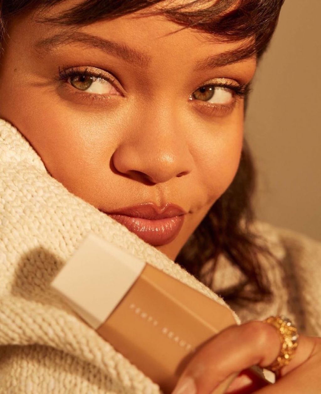 Rihanna's Post-Fenty Beauty Event: A Parisian Fan Moment Rihanna's Post-Fenty Beauty Event: A Parisian Fan Moment
