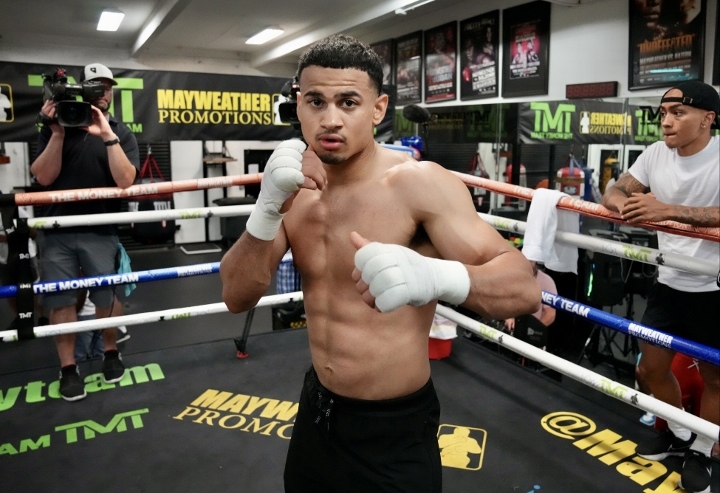 Rolly Romero's Bold Prediction: Crawford's Victory, Followed By A Shocking Defeat Rolly Romero's Bold Prediction: Crawford's Victory, Followed By A Shocking Defeat