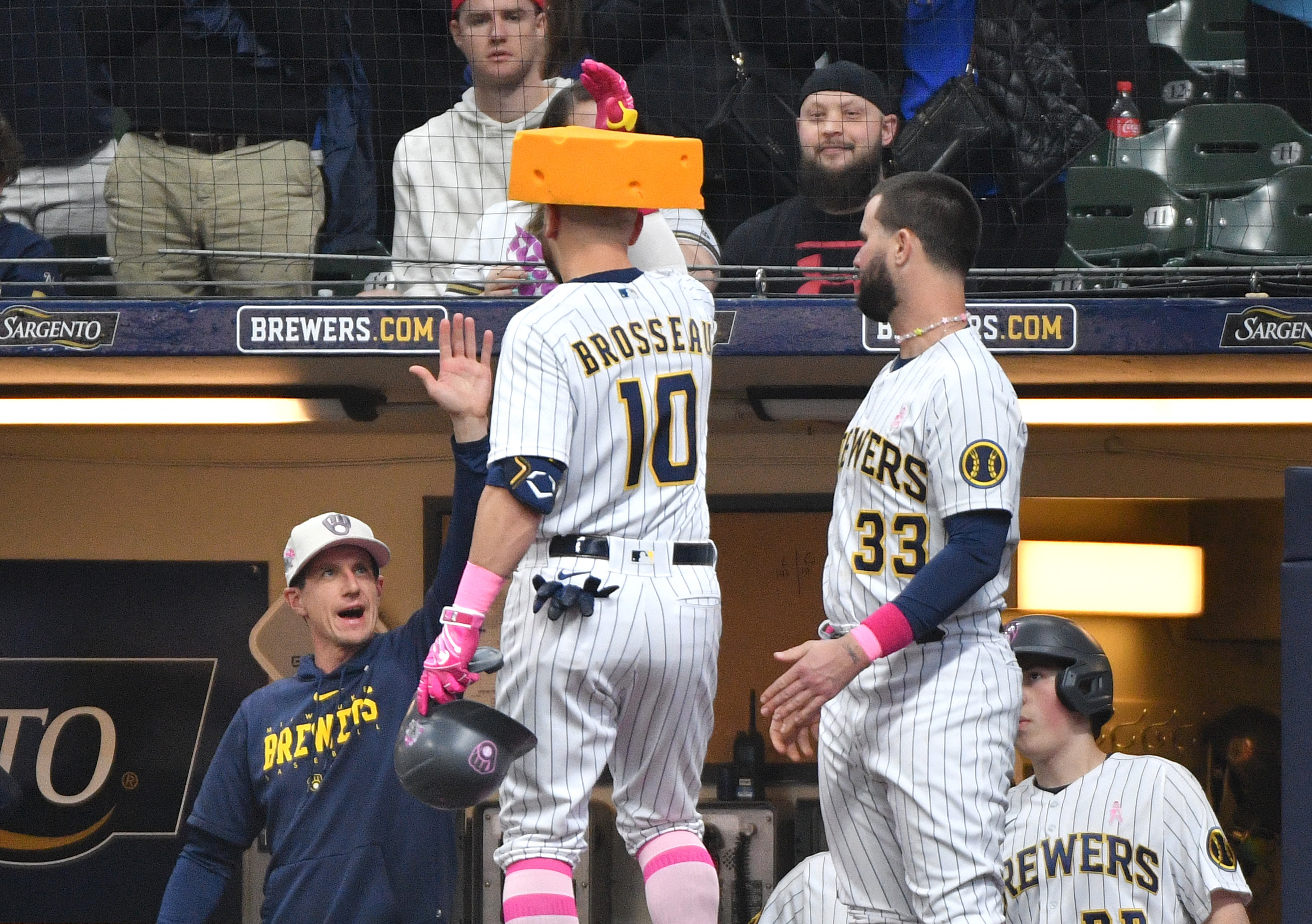 Royals' Powerful 11-1 Win Against Brewers Royals' Powerful 11-1 Win Against Brewers