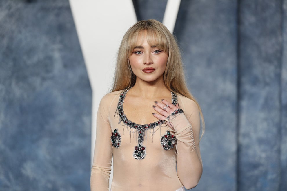 Sabrina Carpenter's Fortnite Outfit Sparks NSFW Debate Sabrina Carpenter's Fortnite Outfit Sparks NSFW Debate