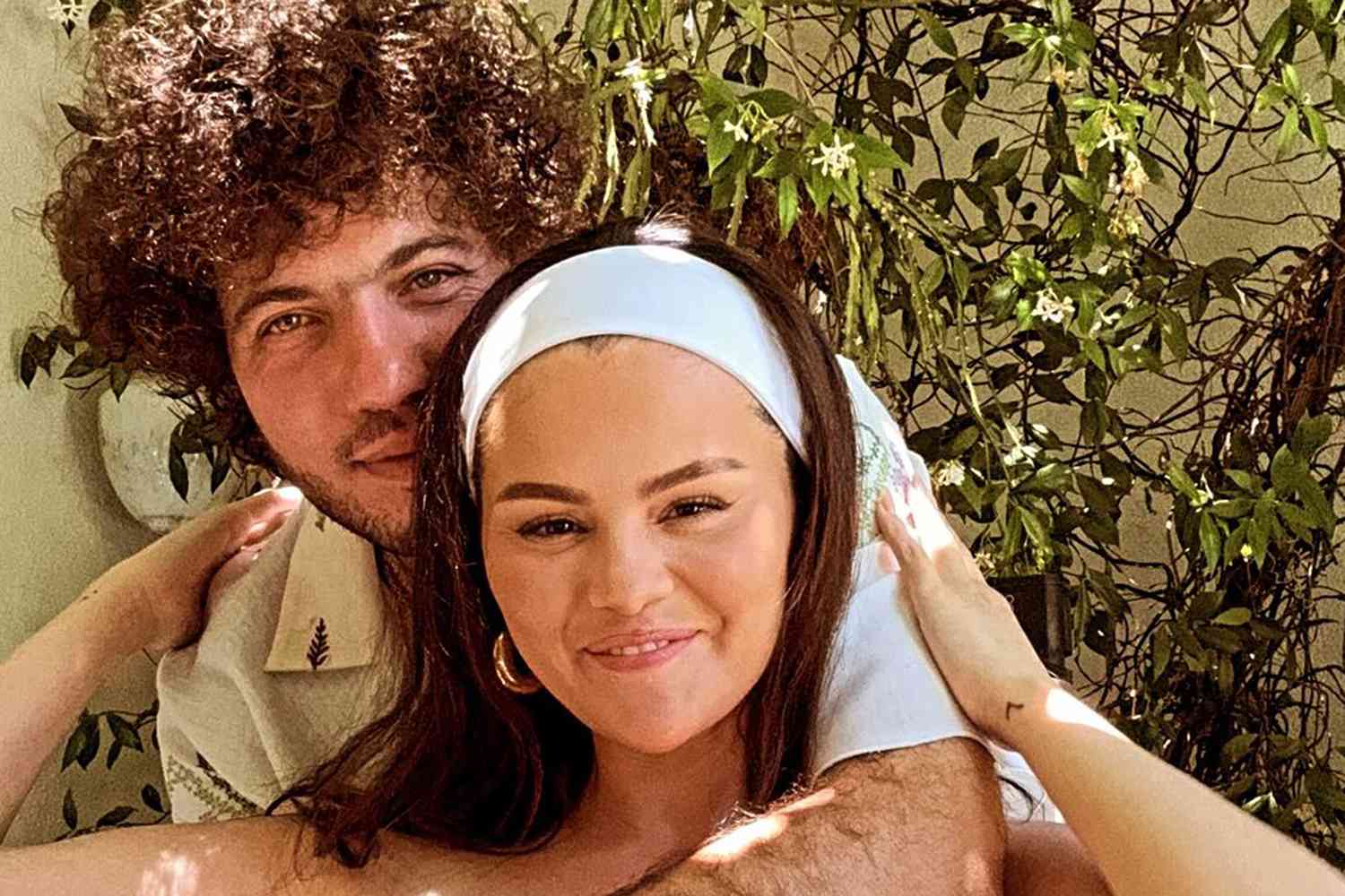Selena Gomez And Benny Blanco: A Look At The Photos Sparking Cheating Allegations Selena Gomez And Benny Blanco: A Look At The Photos Sparking Cheating Allegations