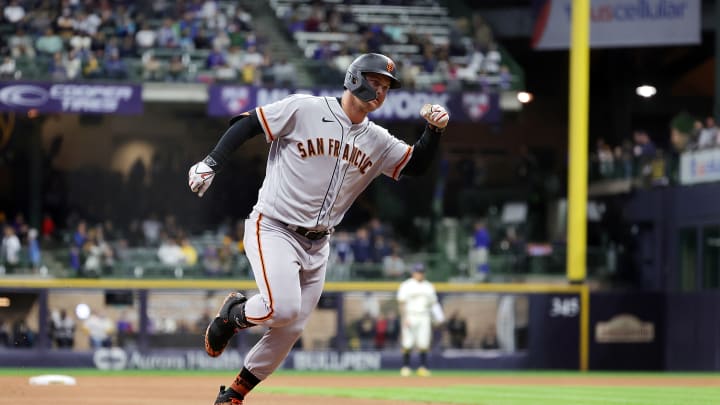 SF Giants Defeat Brewers Thanks To Flores And Lee's Strong Performances SF Giants Defeat Brewers Thanks To Flores And Lee's Strong Performances