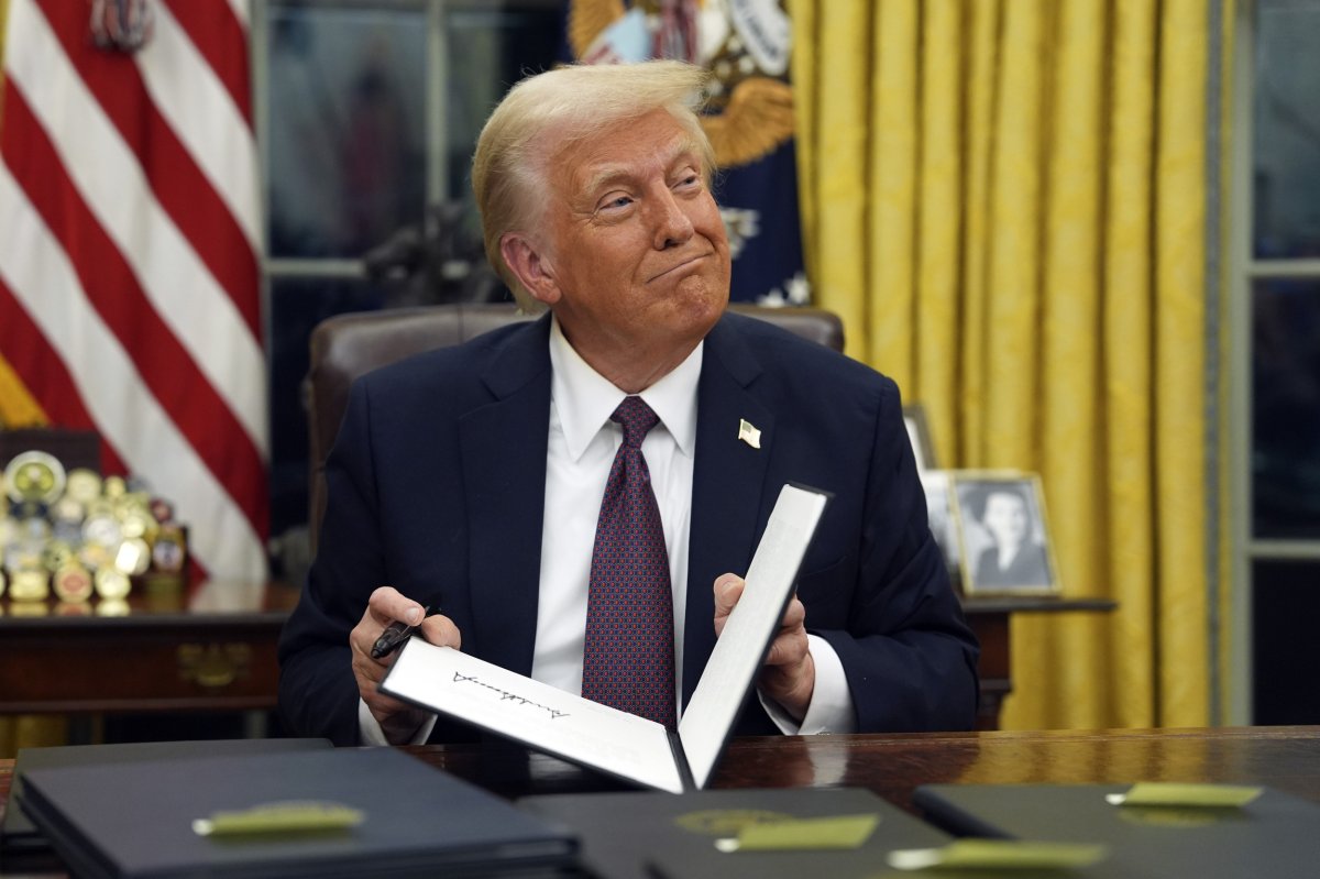 Sharing Your Story: How Trump's Executive Orders Affected Transgender People Sharing Your Story: How Trump's Executive Orders Affected Transgender People
