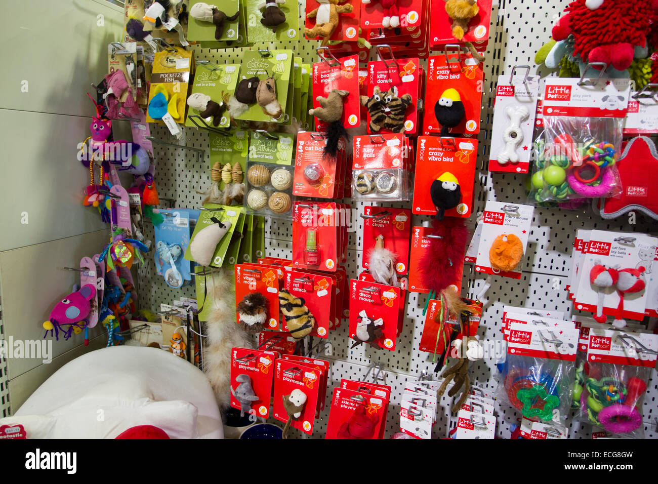 Shoplifting At Hayes Garden World: Ambleside Couple's £300 Crime Shoplifting At Hayes Garden World: Ambleside Couple's £300 Crime
