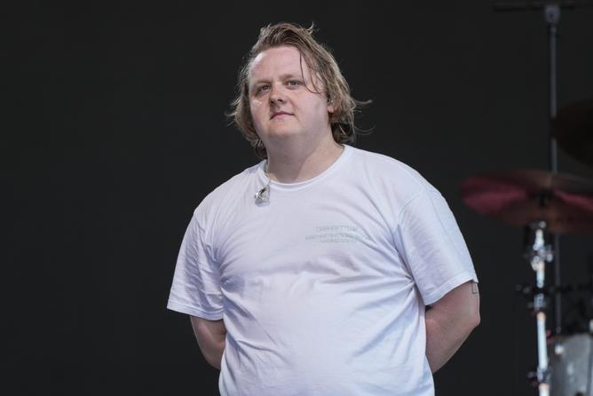 Singer Lewis Capaldi Plays First Show After Two-Year Break, Benefits Mental Health Charity Singer Lewis Capaldi Plays First Show After Two-Year Break, Benefits Mental Health Charity
