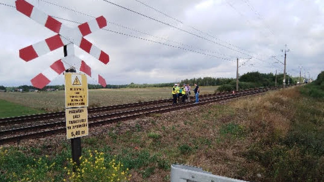 Śmierć Pięcioosobowej Rodziny Na Przejeździe Kolejowym – Brak Winnych? Śmierć Pięcioosobowej Rodziny Na Przejeździe Kolejowym – Brak Winnych?