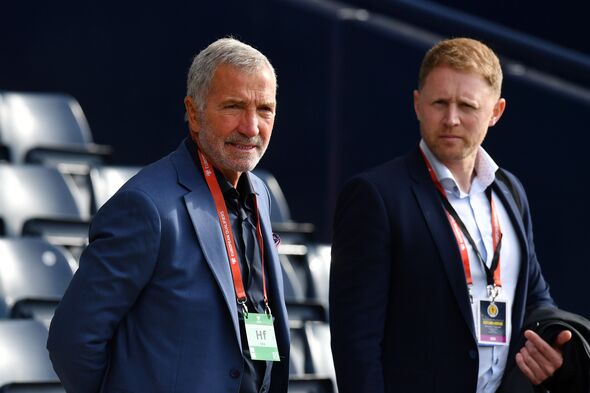 Souness's Double Channel Swim: A Powerful Show Of Support For Isla Souness's Double Channel Swim: A Powerful Show Of Support For Isla