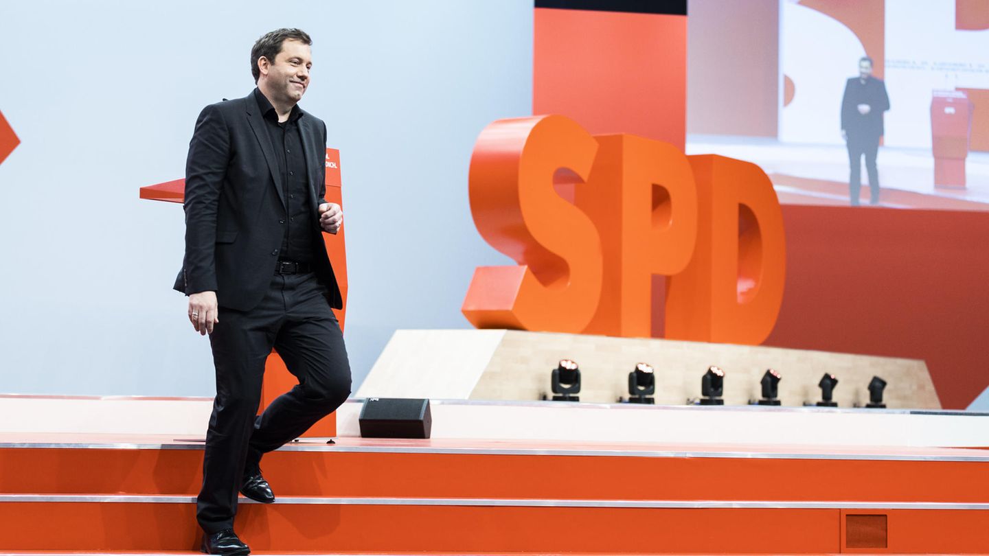 SPD Wählt Lars Klingbeil Zum Fraktionsvorsitzenden SPD Wählt Lars Klingbeil Zum Fraktionsvorsitzenden