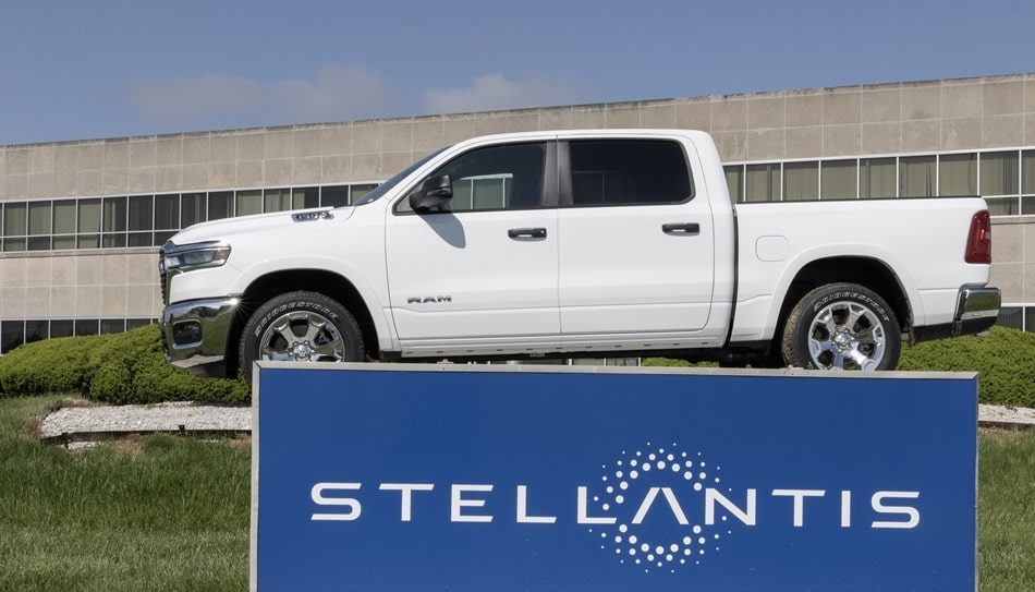 Stellantis' CEO Succession: Focus On US Candidate Stellantis' CEO Succession: Focus On US Candidate