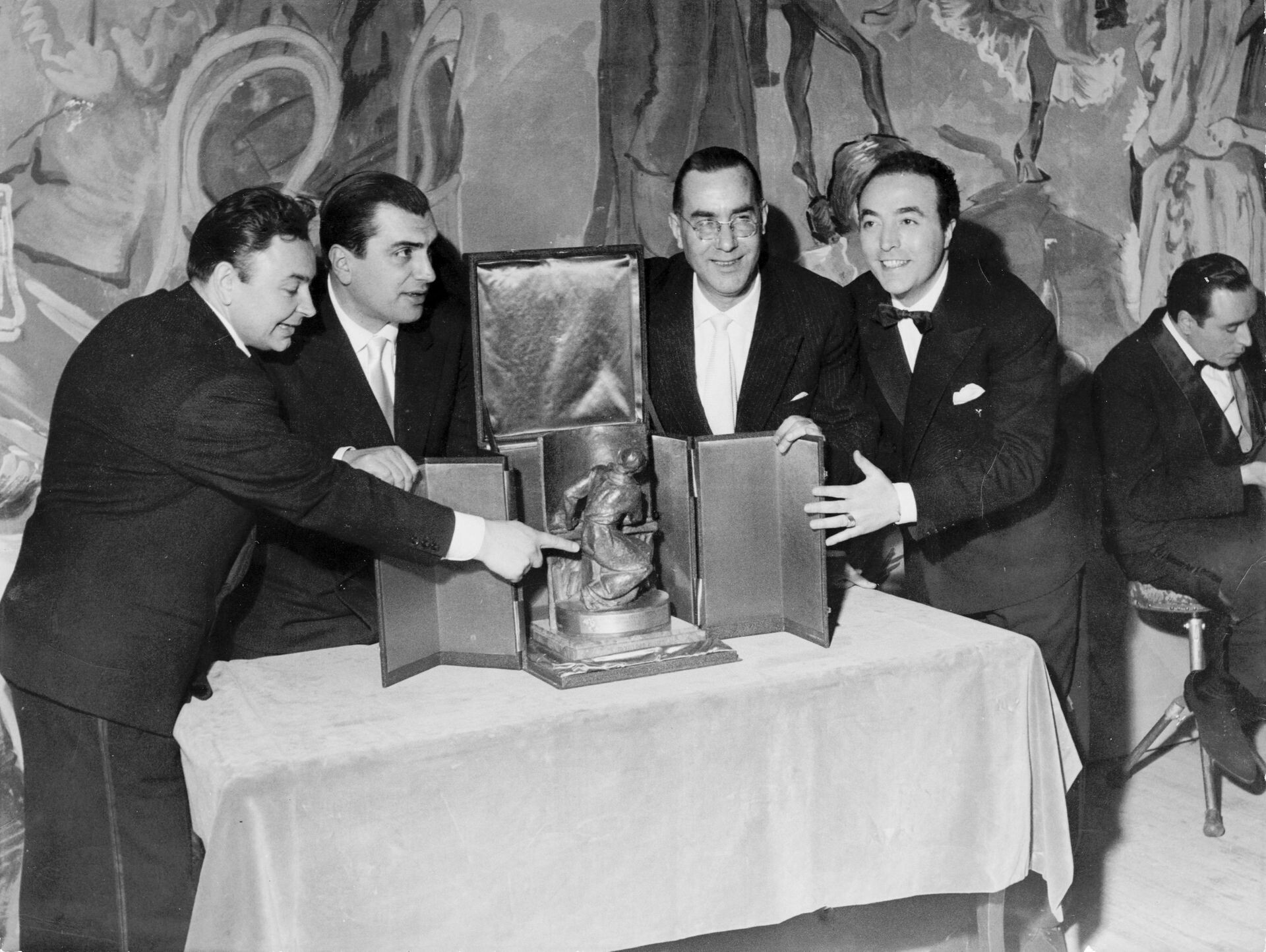 Successo Del Concerto Benefico Di Sanremo A Favore Della Fondazione L'Uomo E Il Pellicano (Foto) Successo Del Concerto Benefico Di Sanremo A Favore Della Fondazione L'Uomo E Il Pellicano (Foto)