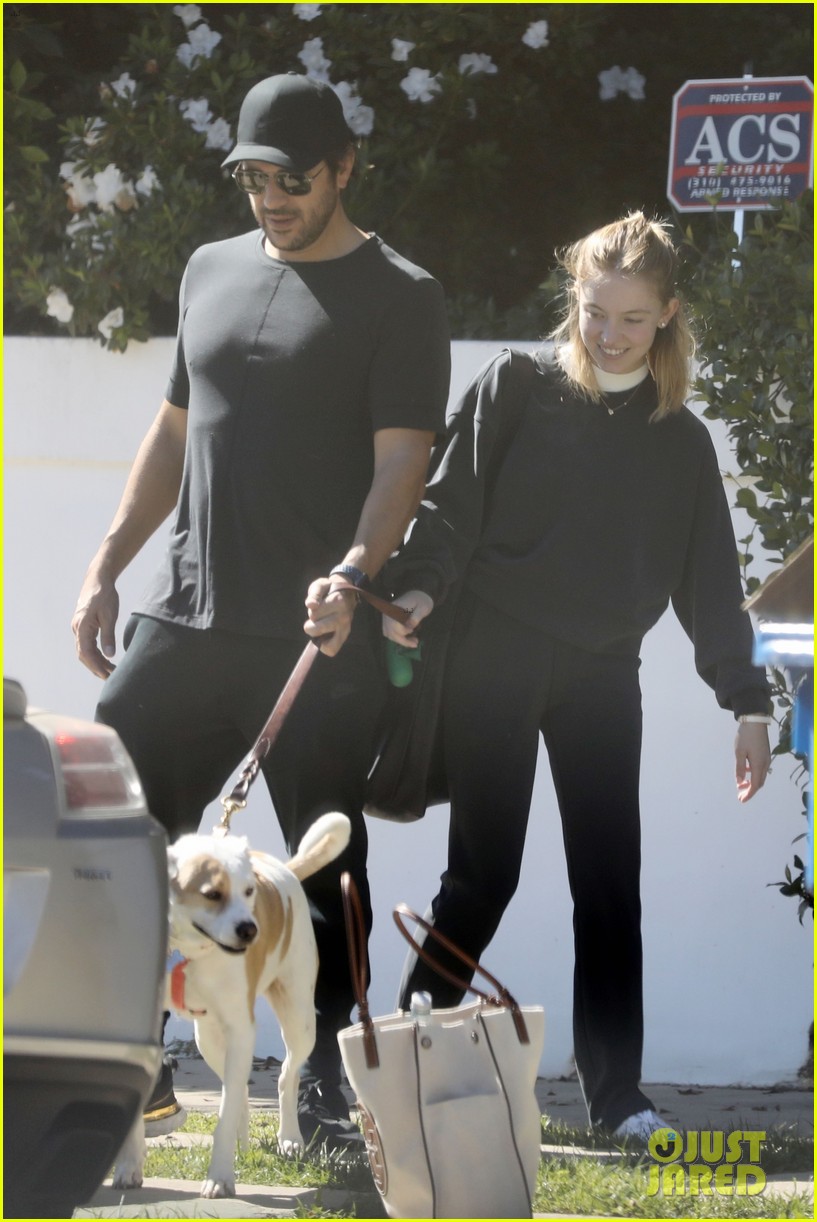 Sydney Sweeney And Jonathan Davino Split: Wedding Off, Report Says Sydney Sweeney And Jonathan Davino Split: Wedding Off, Report Says