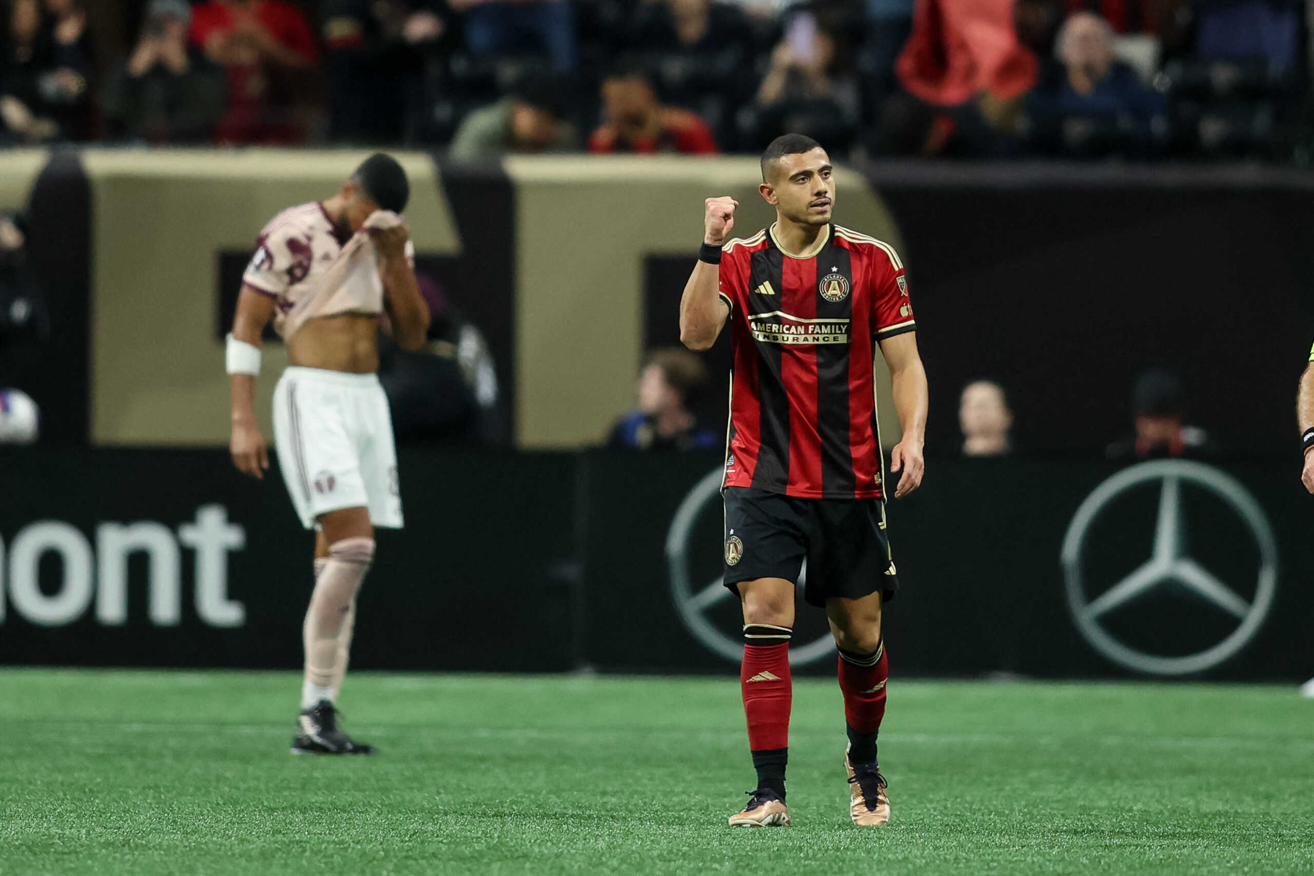 Θα Επιστρέψει Ο Γιακουμάκης Στο MLS; Ανάλυση Της Πιθανότητας Θα Επιστρέψει Ο Γιακουμάκης Στο MLS; Ανάλυση Της Πιθανότητας