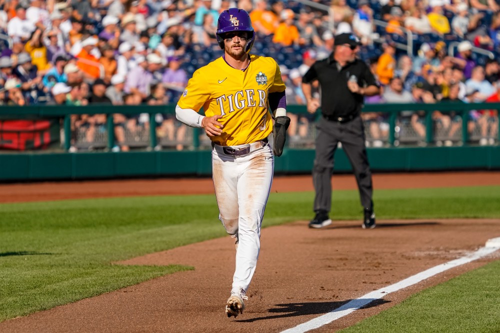 Tennessee Baseball Triumphs Over LSU, Series Tied Tennessee Baseball Triumphs Over LSU, Series Tied
