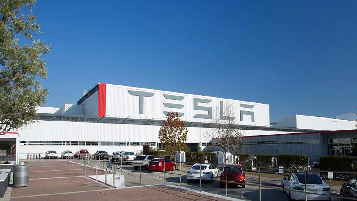 Tesla's Board Under Fire From State Treasurers For Musk's Focus Tesla's Board Under Fire From State Treasurers For Musk's Focus
