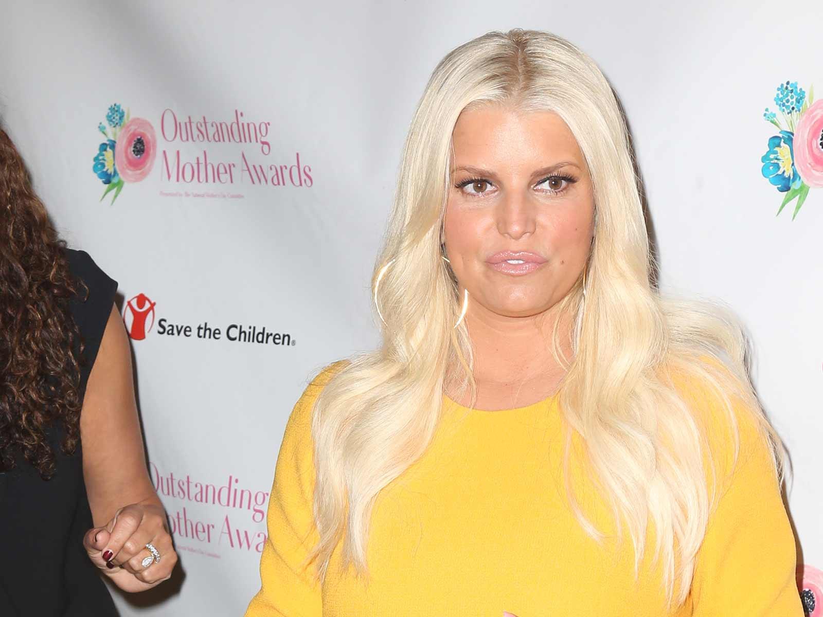 The Controversy Surrounding Jessica Simpson's Snake Sperm Remark The Controversy Surrounding Jessica Simpson's Snake Sperm Remark