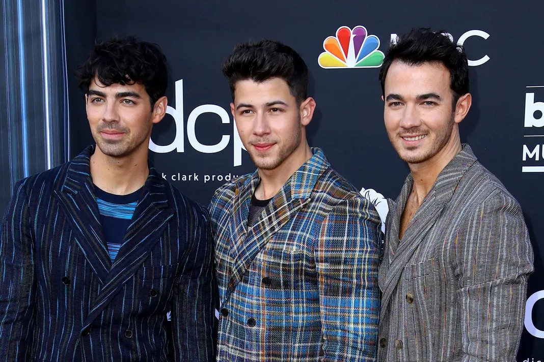 The Jonas Brothers Drama: How Joe Handled A Couple's Argument The Jonas Brothers Drama: How Joe Handled A Couple's Argument