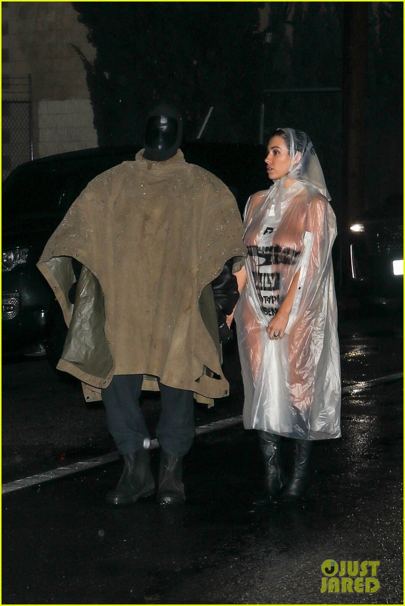 The Reported Control Of Bianca Censori By Kanye West: A Detailed Analysis The Reported Control Of Bianca Censori By Kanye West: A Detailed Analysis