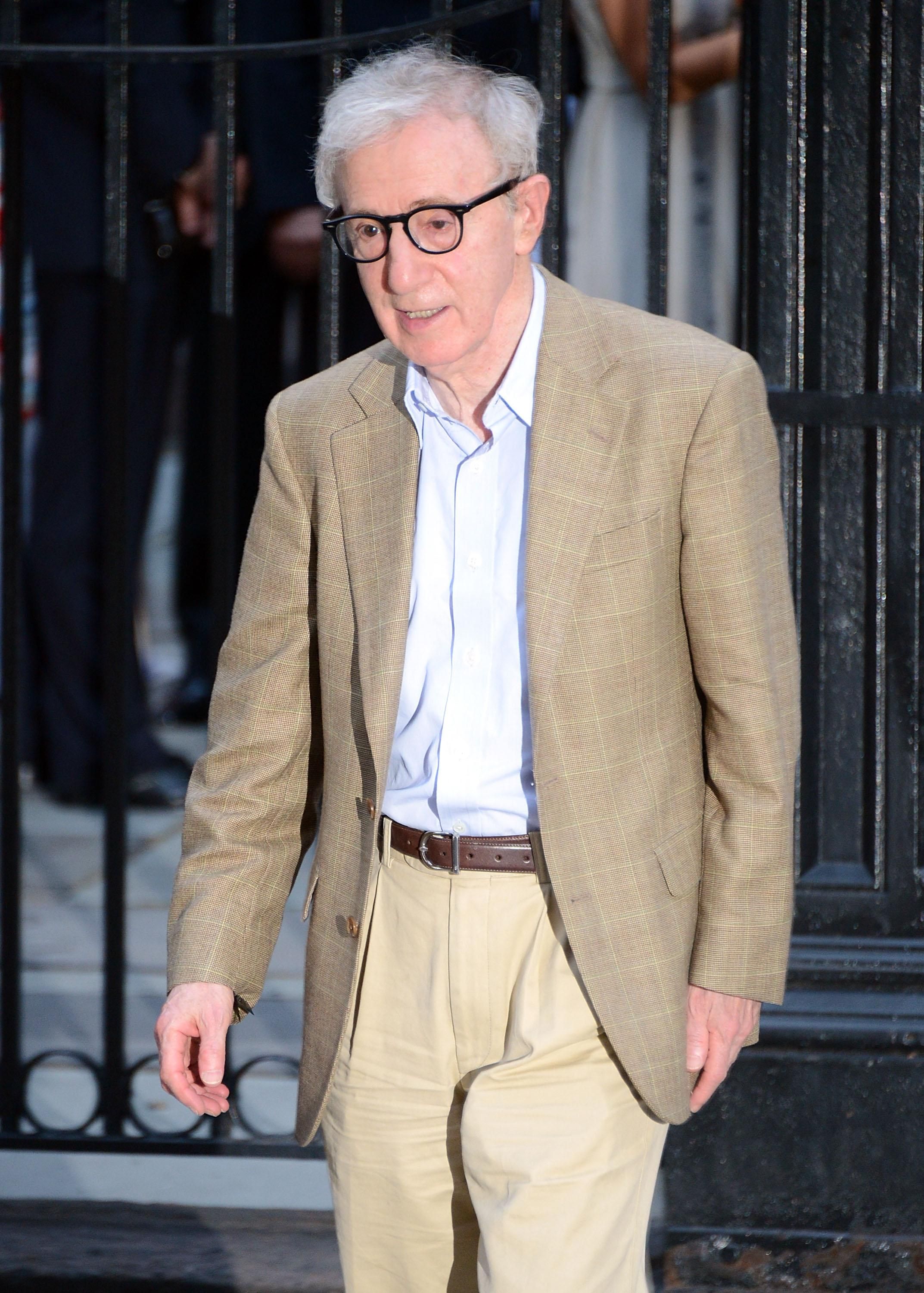 The Woody Allen-Dylan Farrow Case: Sean Penn's Perspective The Woody Allen-Dylan Farrow Case: Sean Penn's Perspective