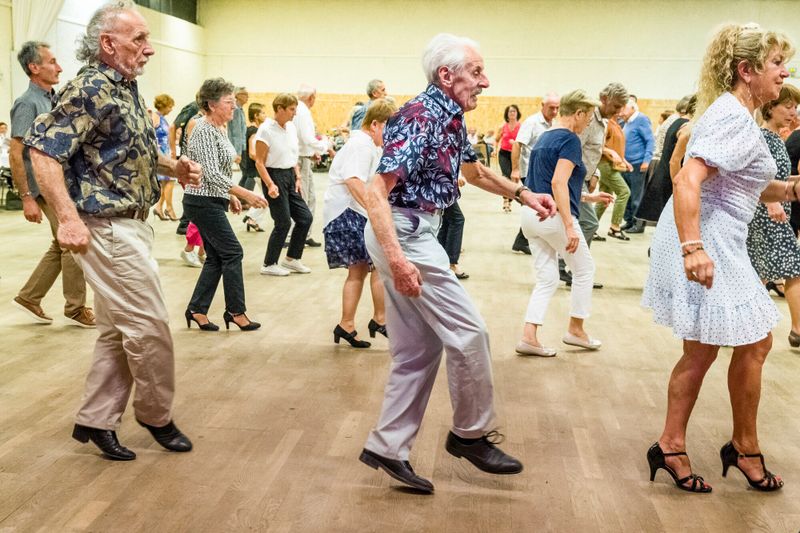 Thés Dansants : Optimiser Votre Événement Avec L'accompagnement Numérique
