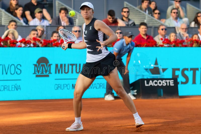 Top Seeds Sabalenka And Zverev Advance To Next Round In Madrid Top Seeds Sabalenka And Zverev Advance To Next Round In Madrid