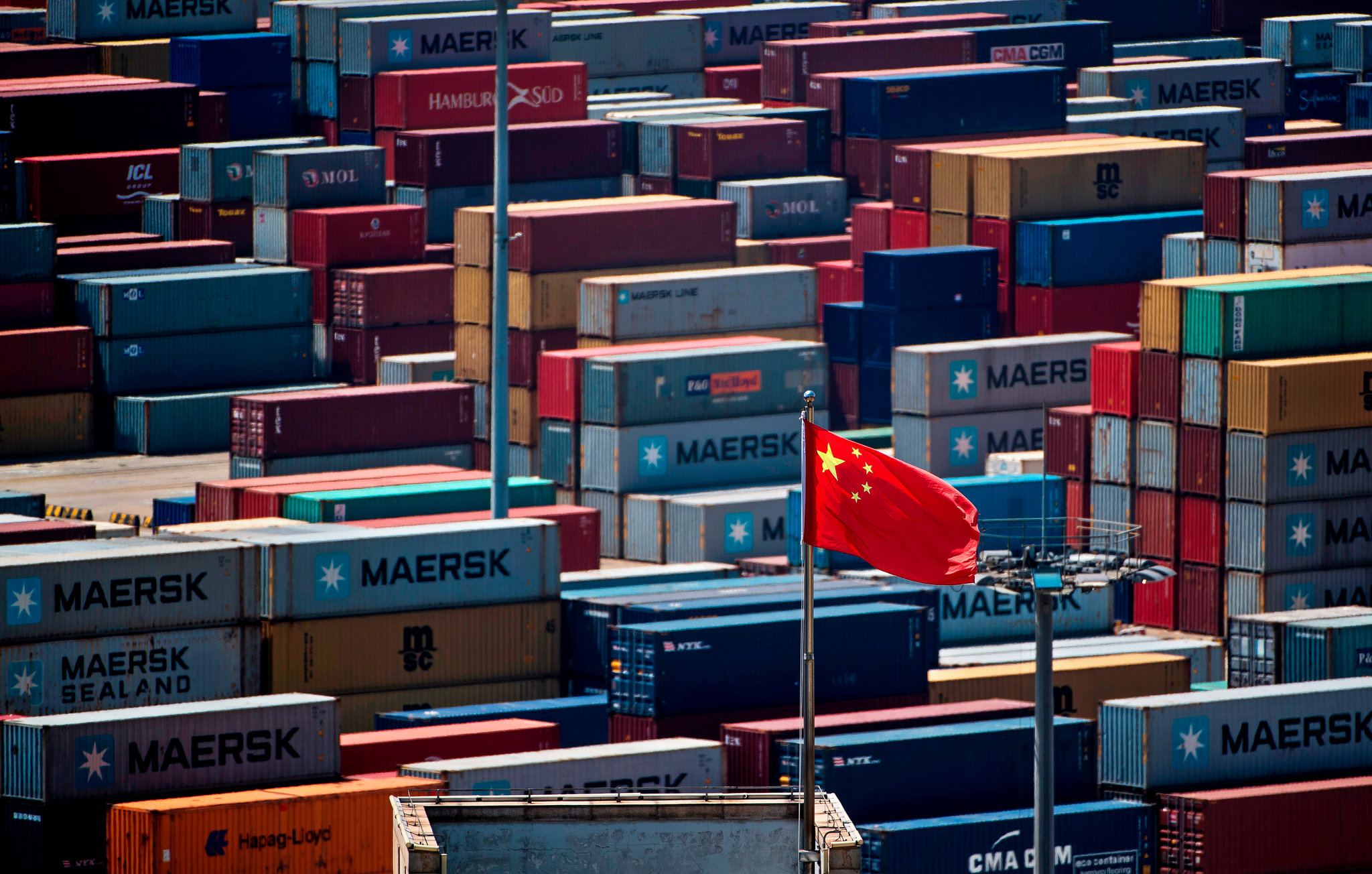 Trump's China Strategy: Tariff Cuts And Rare Earths A Key Focus In Ongoing Talks Trump's China Strategy: Tariff Cuts And Rare Earths A Key Focus In Ongoing Talks