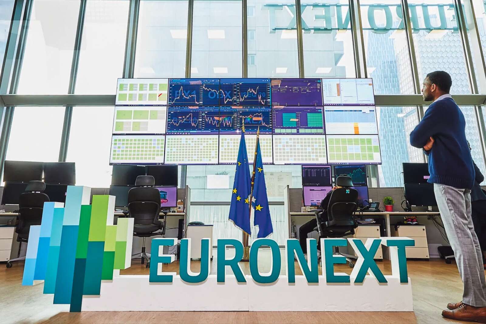 Trump's Tariff Relief: 8% Stock Market Surge On Euronext Amsterdam Trump's Tariff Relief: 8% Stock Market Surge On Euronext Amsterdam