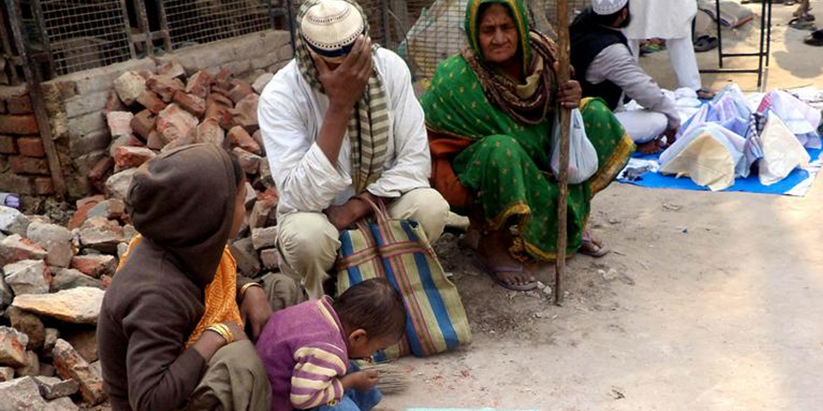 تین مسافروں کو جعلی دستاویزات اور بھیک مانگنے کے الزام میں گرفتار کیا گیا تین مسافروں کو جعلی دستاویزات اور بھیک مانگنے کے الزام میں گرفتار کیا گیا