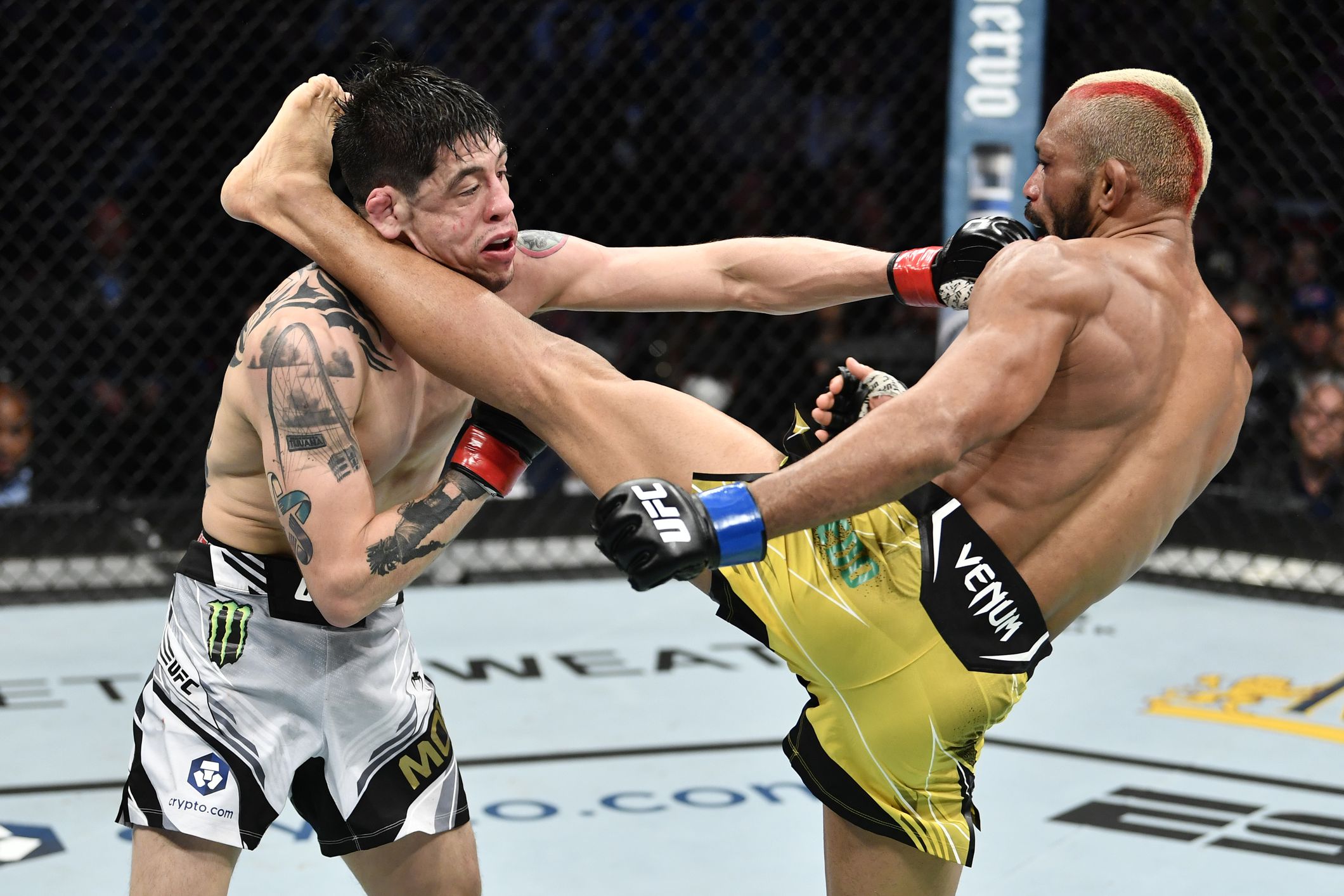 UFC Fight Night: Sandhagen Vs. Figueiredo - Who Wins? Predictions And Odds Breakdown UFC Fight Night: Sandhagen Vs. Figueiredo - Who Wins? Predictions And Odds Breakdown