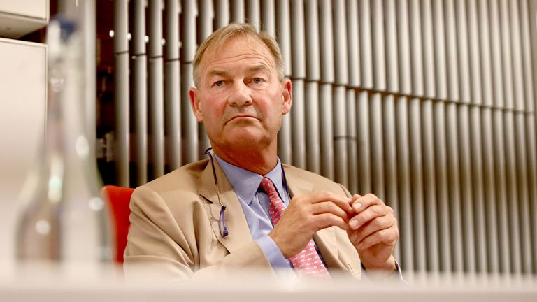 UK MP Rupert Lowe's Suspension Following Farage Dispute: The Full Story UK MP Rupert Lowe's Suspension Following Farage Dispute: The Full Story