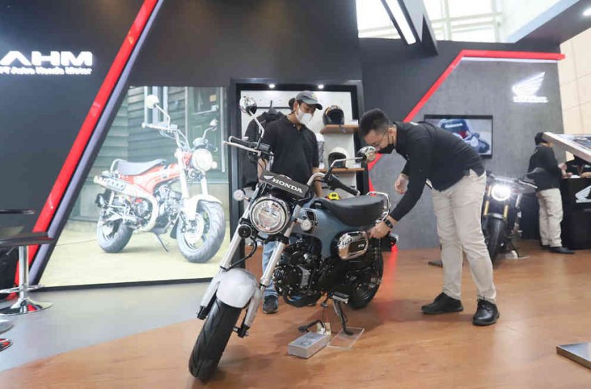 Ulasan Lengkap: Kawasaki W175 Dan Honda ST125 Dax – Gaya Dan Performa Ulasan Lengkap: Kawasaki W175 Dan Honda ST125 Dax – Gaya Dan Performa