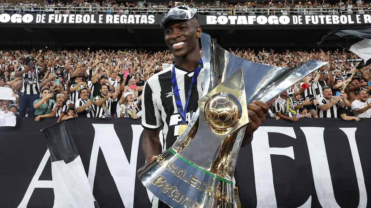Un Mes De Suspensión: El Futbolista Argentino Y El Brasileirao Un Mes De Suspensión: El Futbolista Argentino Y El Brasileirao