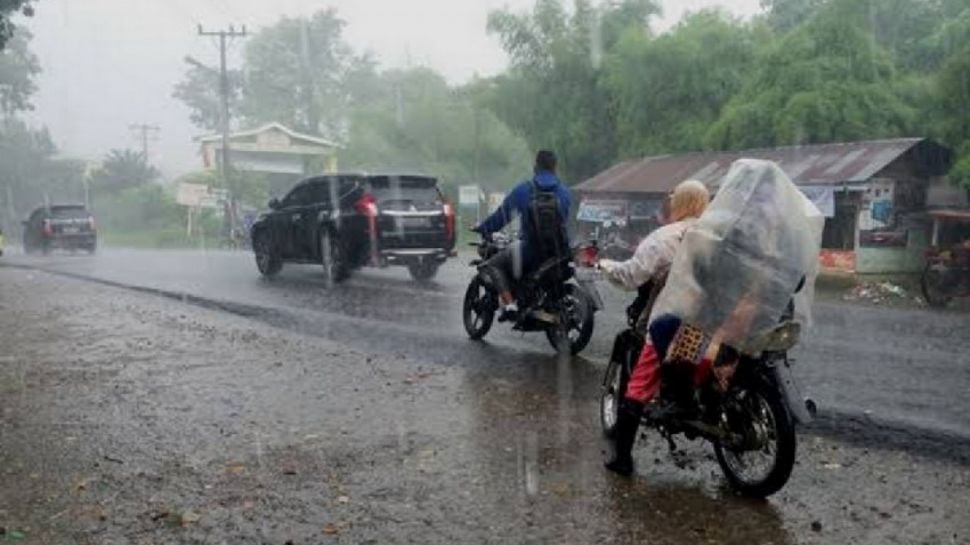 Update Cuaca Jawa Barat: Hujan Di Bandung Hingga Sore (23/4) Update Cuaca Jawa Barat: Hujan Di Bandung Hingga Sore (23/4)