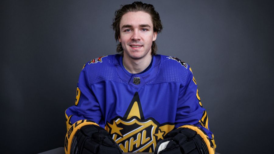 Utah's Clayton Keller: 500 NHL Points, Missouri's Second Utah's Clayton Keller: 500 NHL Points, Missouri's Second