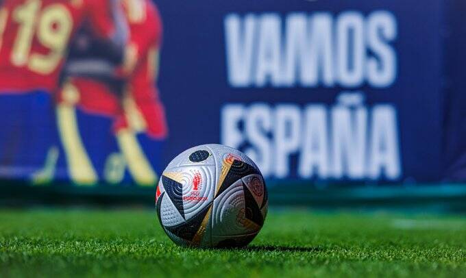 Valencia - Sevilla: Repasamos 5 Duelos Épicos Valencia - Sevilla: Repasamos 5 Duelos Épicos